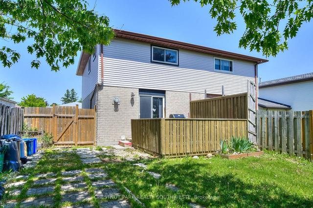 45 Folkstone Cres, House semidetached with 3 bedrooms, 2 bathrooms and 2 parking in Kitchener ON | Image 13