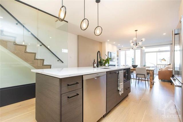 491 Mutual Street, Townhouse with 3 bedrooms, 4 bathrooms and 3 parking in Ottawa ON | Image 11
