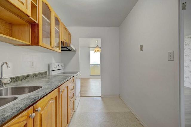 2319 - 1 Massey Sq, Condo with 1 bedrooms, 1 bathrooms and 0 parking in Toronto ON | Image 4