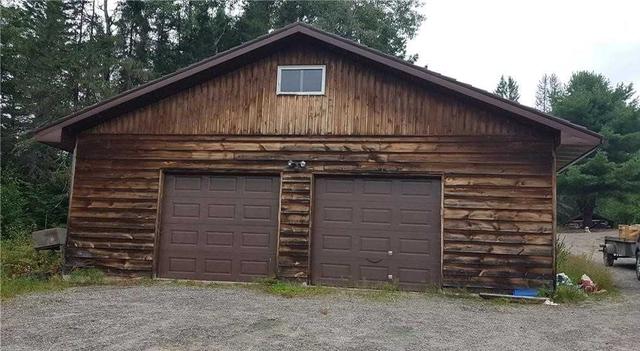 348 Halls Rd E, House detached with 2 bedrooms, 3 bathrooms and 22 parking in Magnetawan ON | Image 22