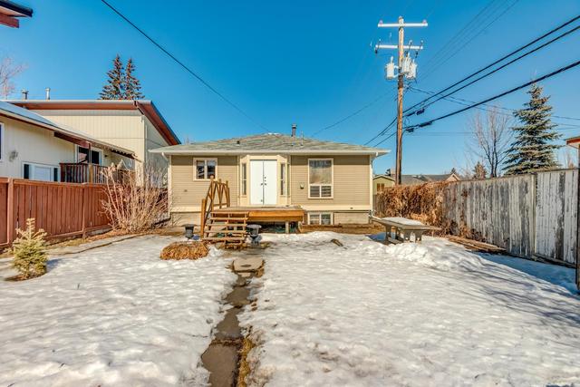 2011 2 Avenue Nw, House detached with 3 bedrooms, 2 bathrooms and 2 parking in Calgary AB | Image 27