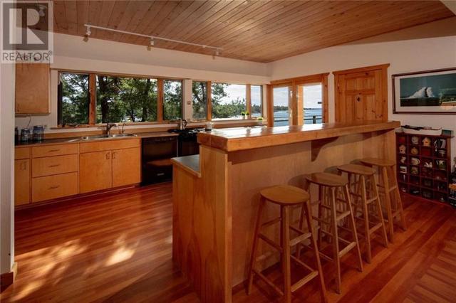 393&393 The Ridges Island, House detached with 6 bedrooms, 3 bathrooms and null parking in Georgian Bay ON | Image 10