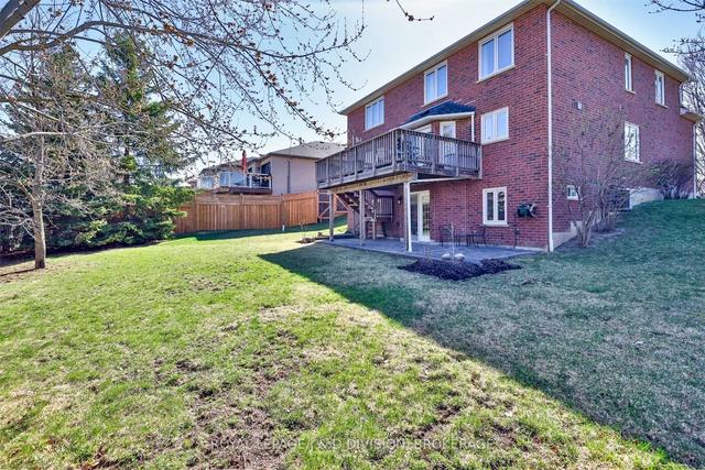 28 Glenforest Dr, House detached with 4 bedrooms, 4 bathrooms and 6 parking in Vaughan ON | Image 28