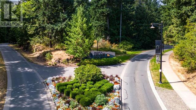 1299 Eston Pl, House detached with 6 bedrooms, 5 bathrooms and 6 parking in Langford BC | Image 58