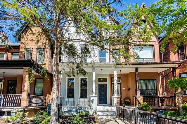 245 Palmerston Ave, House semidetached with 6 bedrooms, 3 bathrooms and 2 parking in Toronto ON | Image 12