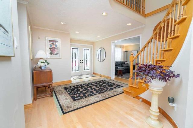 10 Nottingham Cres, House detached with 4 bedrooms, 4 bathrooms and 4 parking in Brampton ON | Image 12