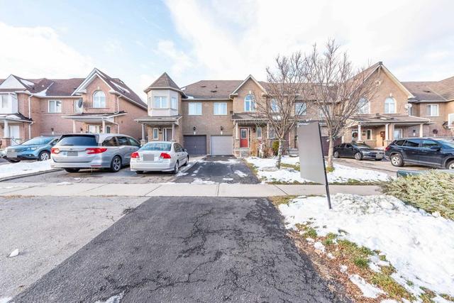 617 Lumberton Cres, House attached with 3 bedrooms, 3 bathrooms and 3 parking in Mississauga ON | Image 12