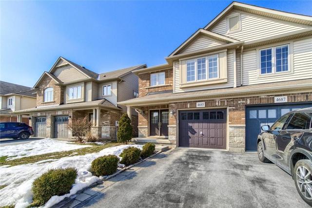4685 Thomas Alton Boulevard, House semidetached with 3 bedrooms, 2 bathrooms and 1 parking in Burlington ON | Image 3