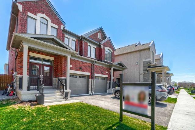 42 Louise Cres, House semidetached with 3 bedrooms, 3 bathrooms and 2 parking in Whitby ON | Image 1