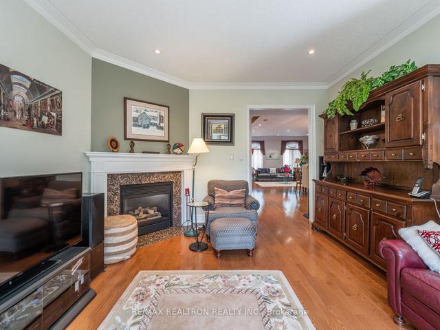 480 Kenneth Ave, House detached with 4 bedrooms, 4 bathrooms and 4 parking in Toronto ON | Image 6