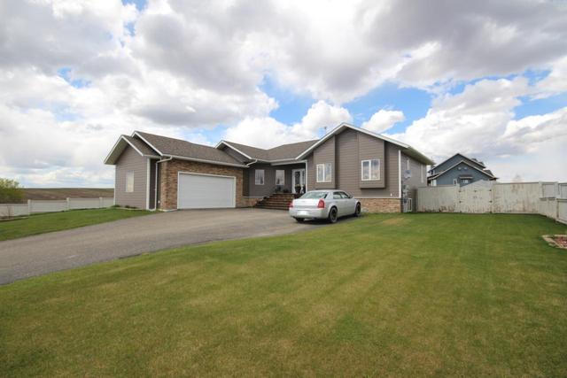 1008 90 Avenue, House detached with 5 bedrooms, 3 bathrooms and 2 parking in Dawson Creek BC | Card Image