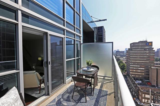 1114 - 386 Yonge St, Condo with 1 bedrooms, 2 bathrooms and 0 parking in Toronto ON | Image 37