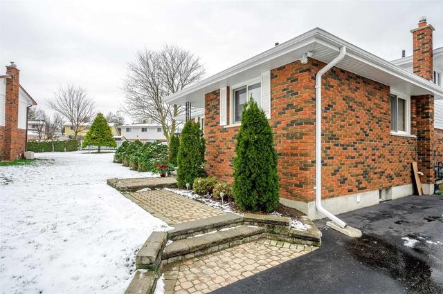 1015 Albany Crt, House detached with 3 bedrooms, 2 bathrooms and 3 parking in Peterborough ON | Image 23