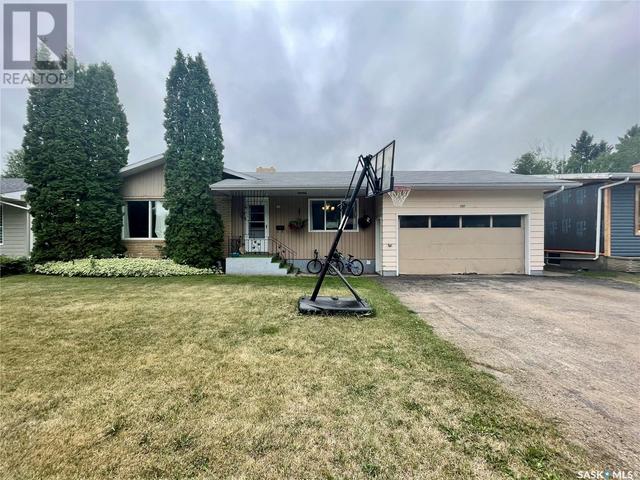 137 Shevchenko Crescent, House detached with 5 bedrooms, 2 bathrooms and null parking in Canora SK | Card Image