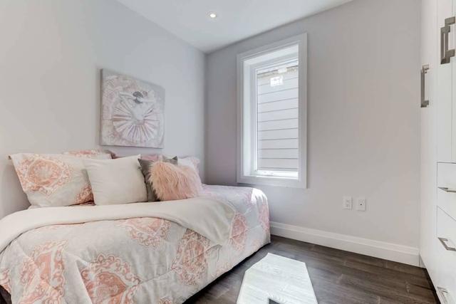 41 Caroline Ave, House semidetached with 3 bedrooms, 3 bathrooms and 2 parking in Toronto ON | Image 10