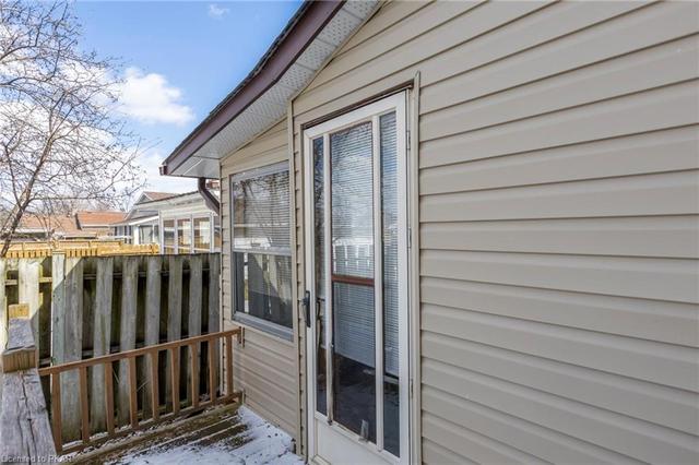 906 St. Mary's Street, House detached with 2 bedrooms, 1 bathrooms and null parking in Peterborough ON | Image 42