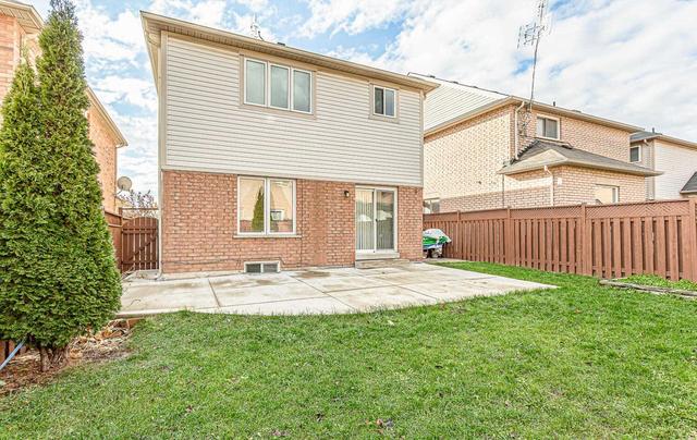 8 Portstewart Cres, House detached with 3 bedrooms, 4 bathrooms and 6 parking in Brampton ON | Image 27