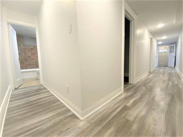 a - 343 St. Clair Ave W, House detached with 2 bedrooms, 1 bathrooms and 0 parking in Toronto ON | Image 19