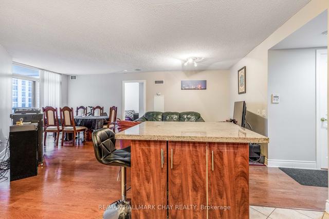 2010 - 5 Northtown Way, Condo with 2 bedrooms, 2 bathrooms and 1 parking in Toronto ON | Image 12