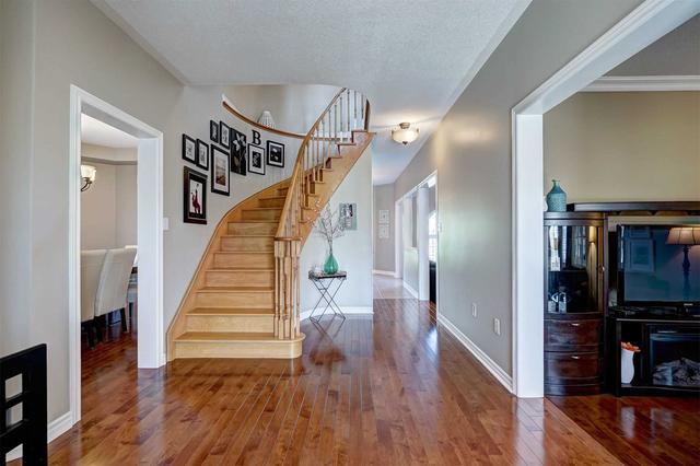 2 Springwood Crt, House detached with 4 bedrooms, 3 bathrooms and 4 parking in Barrie ON | Image 34