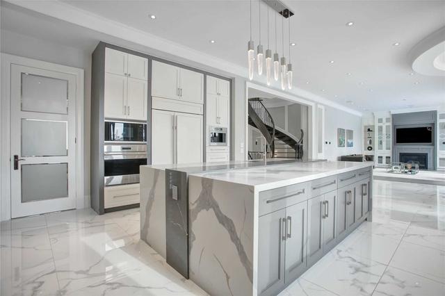 8 Cavalier Cres, House detached with 6 bedrooms, 8 bathrooms and 11 parking in Vaughan ON | Image 14