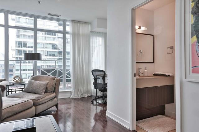 uph 10 - 21 Nelson St, Condo with 2 bedrooms, 3 bathrooms and 1 parking in Toronto ON | Image 11
