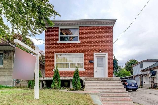 Upper - 3517 St Clair Ave, House detached with 4 bedrooms, 2 bathrooms and 3 parking in Toronto ON | Image 2