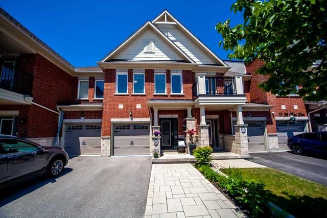 69 All Points Dr, House attached with 3 bedrooms, 3 bathrooms and 4 parking in Whitchurch Stouffville ON | Card Image