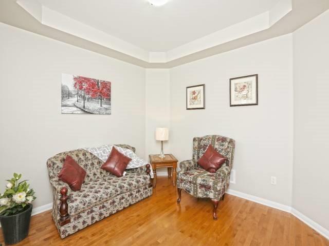 44 Damatta Dr, House detached with 4 bedrooms, 4 bathrooms and 3 parking in Brampton ON | Image 3