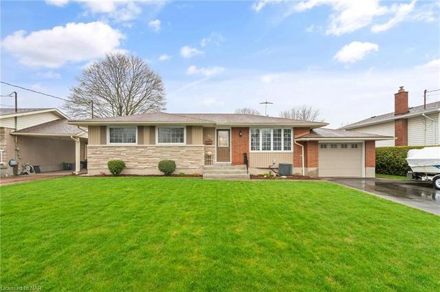39 Lockview Crescent, House detached with 3 bedrooms, 2 bathrooms and 5 parking in St. Catharines ON | Image 12