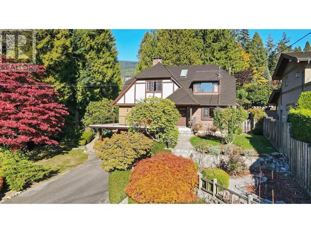 1585 Nelson Avenue, House detached with 4 bedrooms, 4 bathrooms and 5 parking in West Vancouver BC | Image 20