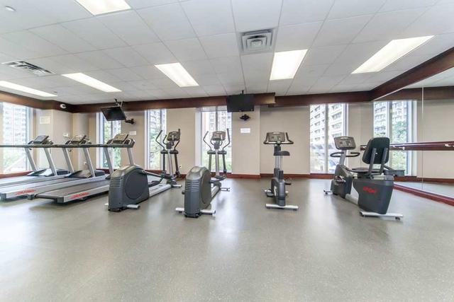 1205 - 35 Balmuto St, Condo with 2 bedrooms, 2 bathrooms and 1 parking in Toronto ON | Image 21