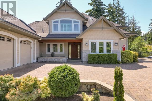 2024 Troon Crt, House detached with 4 bedrooms, 4 bathrooms and 3 parking in Langford BC | Image 3