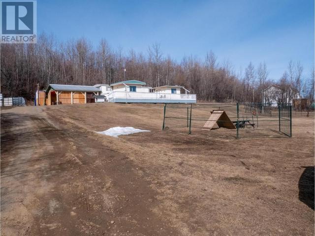 13169 Mckinnon Subdivision, House other with 3 bedrooms, 1 bathrooms and null parking in Peace River D BC | Image 21