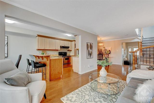 106 Hawktree Ridge, Townhouse with 3 bedrooms, 3 bathrooms and 3 parking in Ottawa ON | Image 8