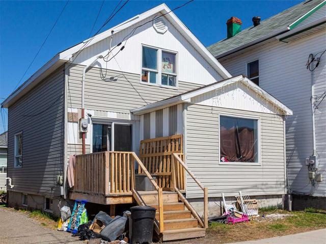 99 Dwyer Ave, House detached with 4 bedrooms, 2 bathrooms and 0 parking in Timmins ON | Image 2