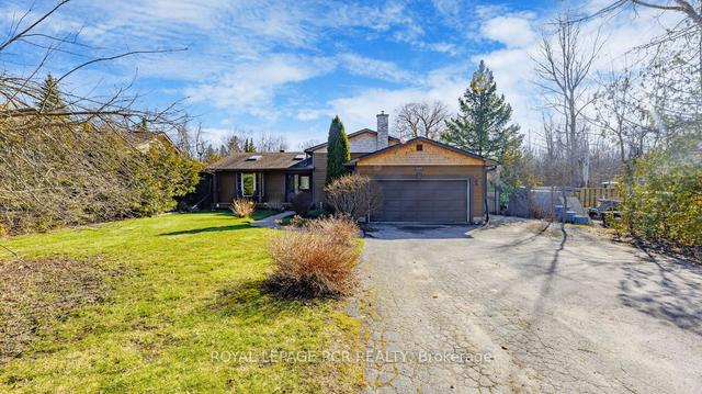 1097 Ferrier Ave, House detached with 3 bedrooms, 2 bathrooms and 10 parking in Innisfil ON | Image 12