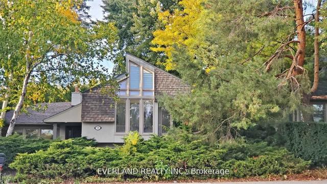 98 Rathburn Rd, House detached with 4 bedrooms, 3 bathrooms and 6 parking in Toronto ON | Image 1