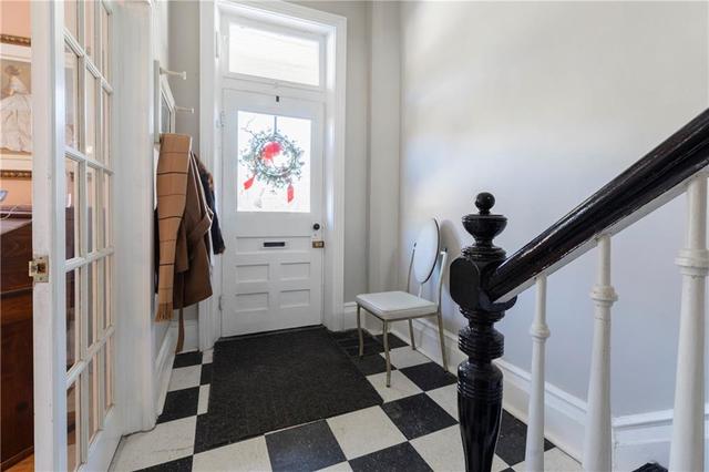 242 King Street W, House semidetached with 1 bedrooms, 1 bathrooms and 1 parking in Hamilton ON | Image 2