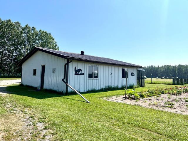 374004 Rge Rd 5 0, House detached with 4 bedrooms, 2 bathrooms and 6 parking in Clearwater County AB | Image 24