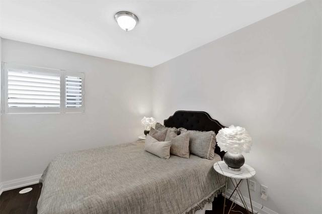 318 - 46 Curzon St, Townhouse with 3 bedrooms, 3 bathrooms and 2 parking in Toronto ON | Image 6