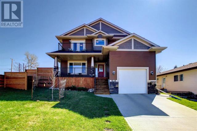 5315 - a 50 Avenue, House semidetached with 3 bedrooms, 2 bathrooms and 2 parking in Rocky Mountain House AB | Card Image