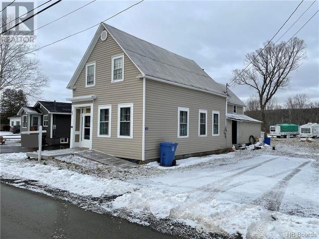 35 Main Street, House detached with 3 bedrooms, 1 bathrooms and null parking in Meductic NB | Image 1
