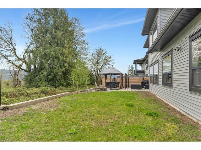 8362 Mctaggart Street, House detached with 5 bedrooms, 5 bathrooms and 4 parking in Mission BC | Image 38