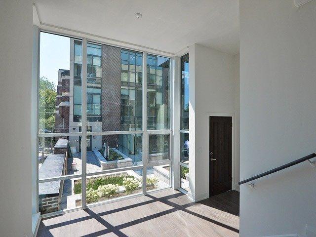 th 1 - 2000 Queen St E, Townhouse with 3 bedrooms, 4 bathrooms and 1 parking in Toronto ON | Image 5