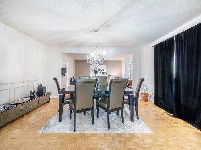 22 Fernside Crt, House detached with 3 bedrooms, 3 bathrooms and 6 parking in Toronto ON | Image 9