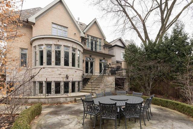 362 Russell Hill Rd, House detached with 4 bedrooms, 6 bathrooms and 2 parking in Toronto ON | Image 22