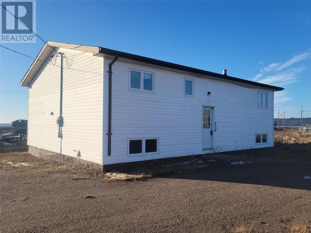 28 Pleasant Street, House detached with 3 bedrooms, 2 bathrooms and null parking in Stephenville Crossing NL | Image 3