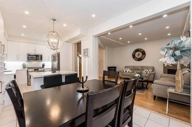 25 Palmette Dr, House semidetached with 3 bedrooms, 4 bathrooms and 3 parking in Richmond Hill ON | Image 3