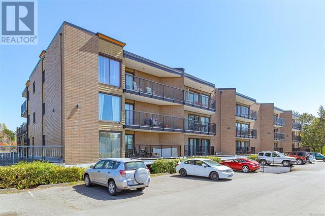 308 - 1870 Mckenzie Ave, Condo with 2 bedrooms, 1 bathrooms and 1 parking in Saanich BC | Image 29